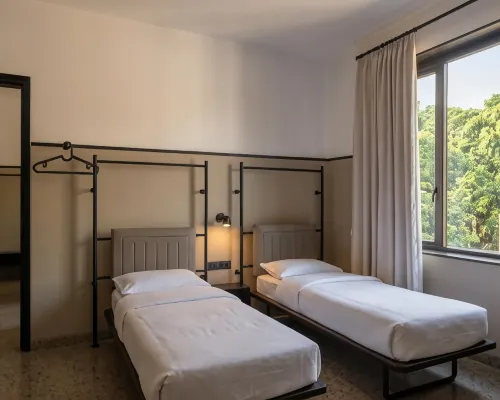 Wellesley Hotel Hotels near Darshan Museum