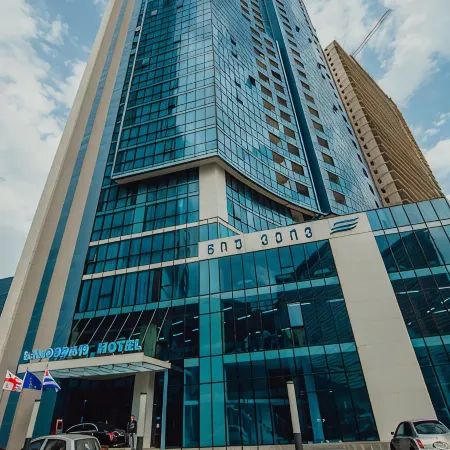 New Wave Hotel