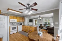 Wonderland Cottage Cleveland near Lee University/OCI BEST LOCATION Amazing - 3성급
