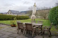 Ivy Cottage, Balnaguard Detached Cottage with Off Street Parking. - 3-نجوم