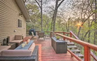 Hot Tub! Large Deck, BBQ Grill, Fire Pit & Arkansas Sunsets! - Country Houses
