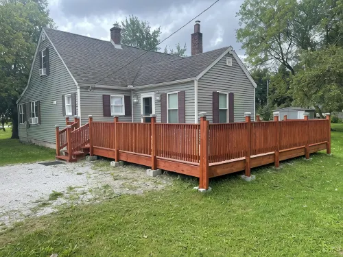 5 bedroom, 3 bath, beautiful hickory kitchen, large living space, sleeps 14 - Homestays
