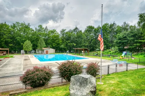 Cozy Lakefront Home Steps to Pool, Close to Lake & Skiing and All Fun Amenities - 4-Star