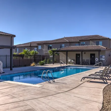 THREE Bedroom Cozy Retreat/Pool