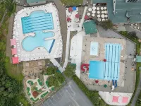 Mountain Retreat- Masthope-Ski/Lake Community! - プール