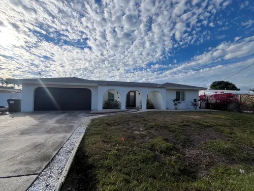 Cozy Waterfront Minutes from the Beach! Great Fishing, Inground Saltwater Pool