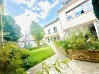 Reims Sherpa Guest House