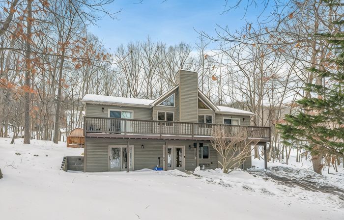 6BR Designer Home in Massanutten with Hot Tub, Sauna