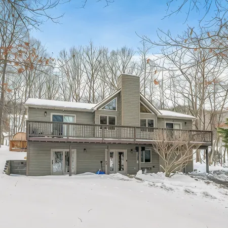 6BR Designer Home in Massanutten with Hot Tub, Sauna