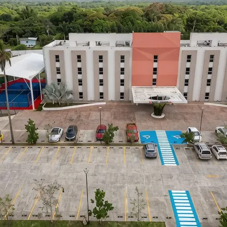 HOTEL ROYAL GARDEN TUXPAN
