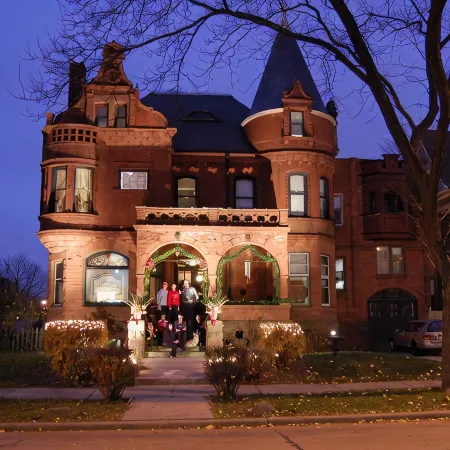 Schuster Mansion Bed & Breakfast