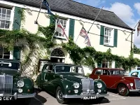 Castle Lodge Hotel - parking
