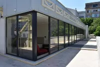 Embassy Romana - balcony