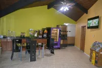 Bloomer Inn & Suites