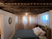 Charming 2-bedroom cottage with WiFi, AC in enjoyable Fort Madison - 무료 와이파이