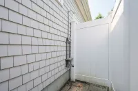 Seaside Coastal Getaway w/ Private Beach Access & Scenic Trail - Wifi
