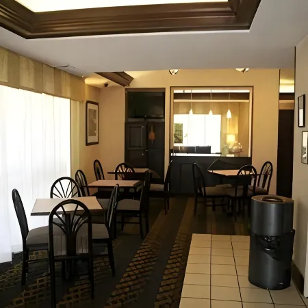 Hampton Inn & Suites Macon I-475