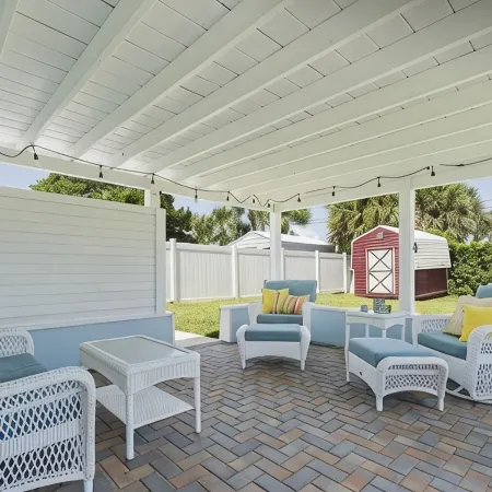Beautiful, Private Beach House - 1 Block To The Beach (AC) 3 Bedroom - Sleeps 8