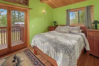Gorgeous Log Home 9 mi from West Glacier