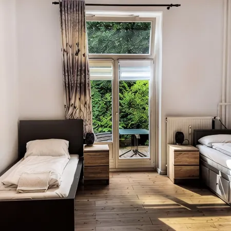 Schöne, Frisch Sanierte Ferienwohnung, Ideal für Familien Aufenthalte Отели рядом с достопримечательностью «Парк Эендорфер»