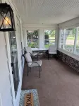Cozy Retreat • Fireplace Loft •Walk to Park & Lake