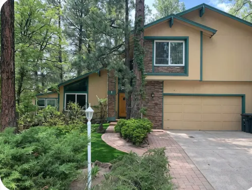 ❤️ Voted a VRBO Flagstaff favorite!  Great mountain location w/spa, super clean. - อ่างจากุชชี่