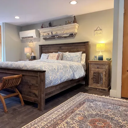 Large Cozy House- Family Friendly w/ Indoor Hot Tub, 5mi to Jay Peak Hotels in Jay