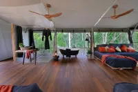 Starry Nights Luxury Camping - spa