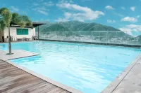 Grand Q Hotel Gorontalo - Kolam Renang