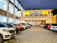 Hotel 168 Salatiga - parking