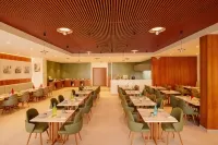 Lemon Tree Hotel, Jamnagar - 4 Sao