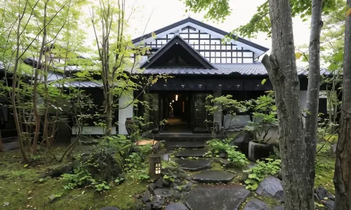 由布院草菴秋櫻旅館