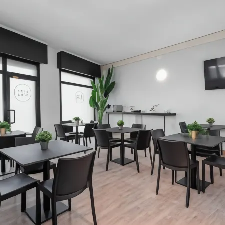 Urban Hotel