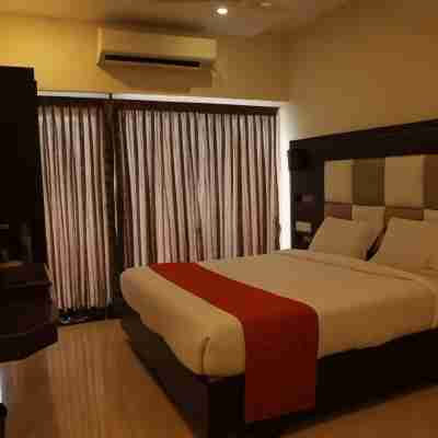 Hotel Maadhini Rooms