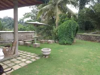 Tea Leaf Retreat โรงแรมในกัมโปลา/เกลีโอย่า