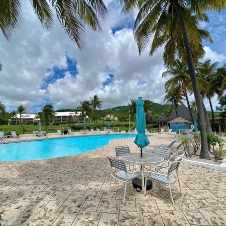 Lovely Gentle Winds 2-bedroom condo!