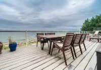 Whidbey Island No-Bank Waterfront Beach House - 3성급