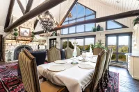 WOW! Unique Galena Dream Cabin. Hot Tub, Games, Fire Pit, Fully Stocked. - 小木屋