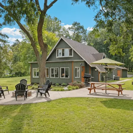 Murray Lake Waterfront Retreat w/ Dock, Patio & Fire Pit