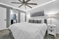 1004 Oceanfront Pelican Beach Resort Amazing Location Multiple Pools & Hot Tubs - 4 ดาว