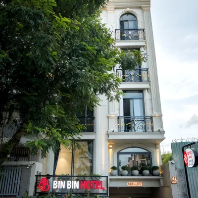 Bin Bin Hotel 1 - Near RMIT University RMIT University Vietnam周辺のホテル