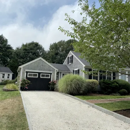 Pristine Chatham home walkable to town, CBI, Fish Pier and baseball field
