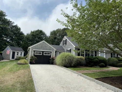 Pristine Chatham home walkable to town, CBI, Fish Pier and baseball field - 3 tähden