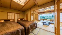Hotel Isobe Garden - parking