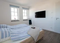 Apartment beach life. 2 bedrooms, high quality furnishings, great sea views! - Wifi