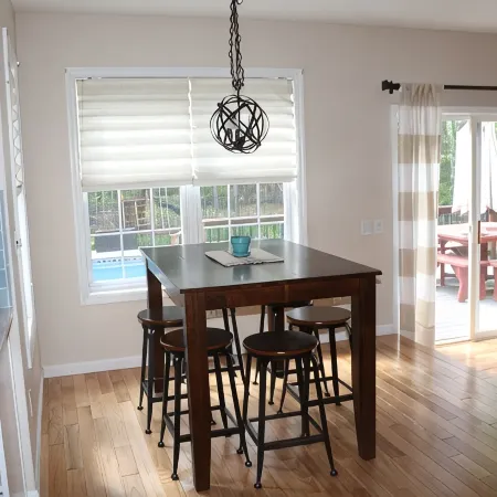 Nice family house just minutes from race track!!