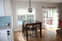 Nice family house just minutes from race track!! - Wi-Fi