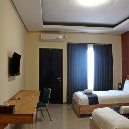 Exotic Komodo Hotel