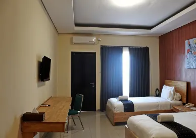 Exotic Komodo Hotel