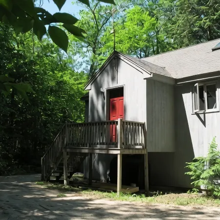 Resort home with Private hot tub , fireplace, pools, pond, WIFI